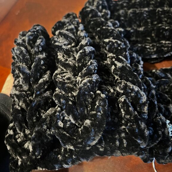 Handmade Black Velvet Crochet Infinity Scarf Rhinestone Snowflake Accents J&L - Picture 6 of 6
